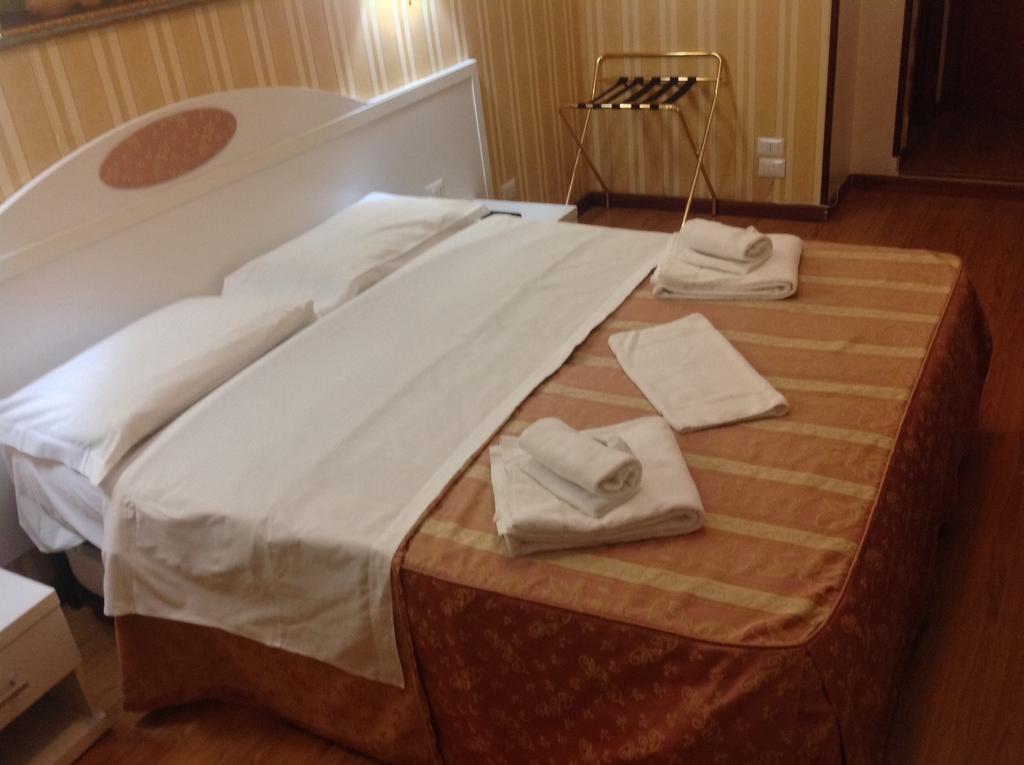 Rome Palace Hotel Cameră foto